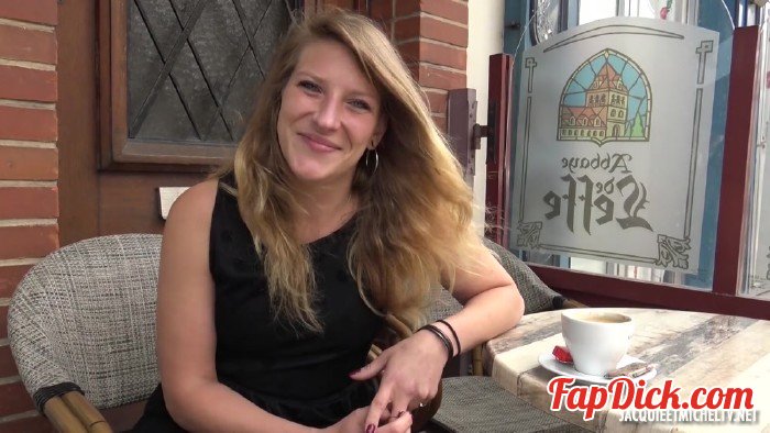 JacquieetMichelTV - Emma - Emma, 30ans, vendeuse a Calais ! [FullHD 1080p]