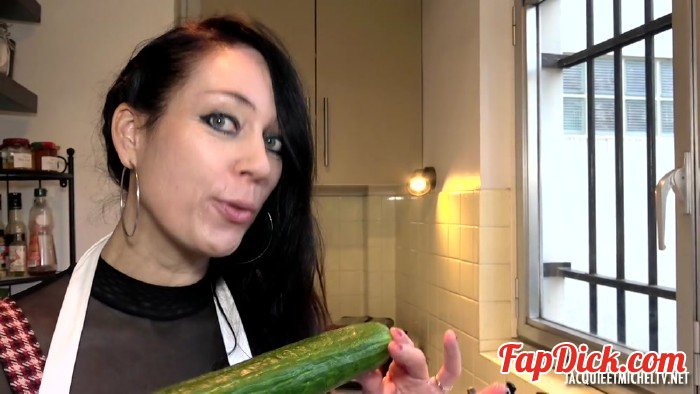 JacquieetMichelTV - Adeline - Adeline loves vegetables [HD 720p]