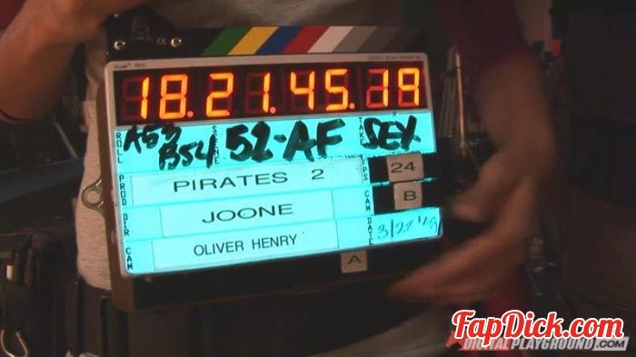 Katsuni, BellaDonna, Sasha Gray, Abbey Brooks, Stoya, Jesse Jane, Shay Jordan, Brianna Love, Rhylee Richards, Riley Steele - Pirates 2 BTS [HD 720p]