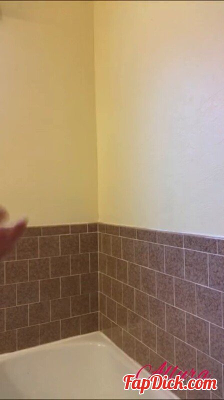 Allura  Public bathroom shit and piss [SD 404P]  