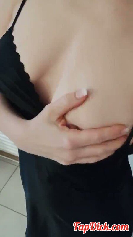 hot_GLORIA - Negligee weg- MILF Bruste und hei?e Muschi raus! Selbst gefilmt direk... [SD 608P]  (MyDirtyHobby)