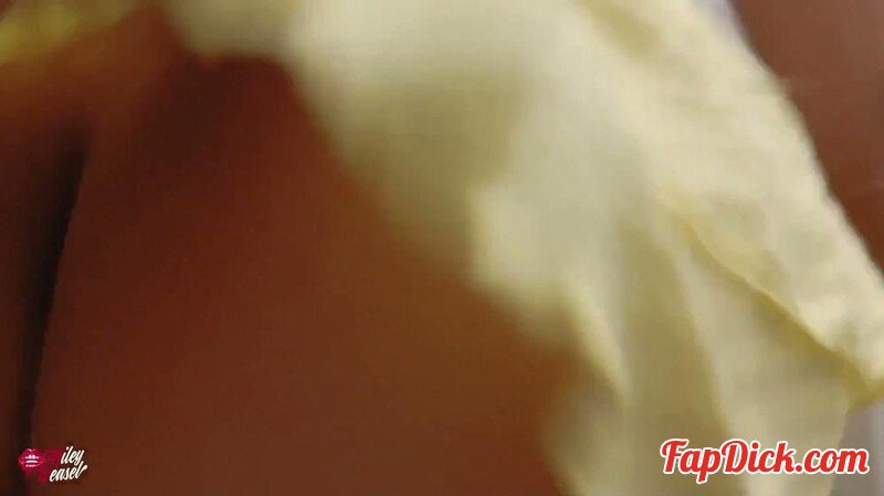 Miley-Weasel - Hei?es Wiedersehen im Park - Kieler Woche One-Night-Stand wird zur ... [FullHD 1080P]  (MyDirtyHobby)