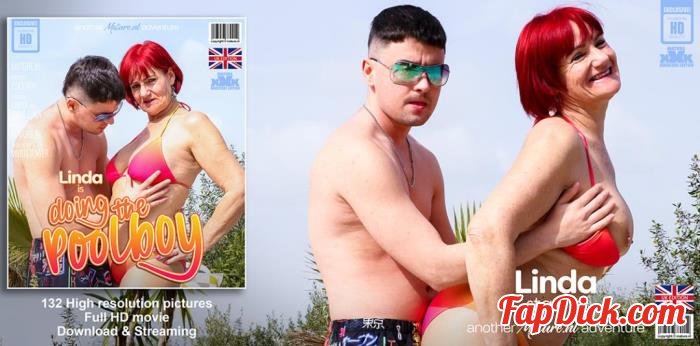 John Luna (23), Linda (EU) (64) - Poolside Seduction! Granny Linda Seduces the young Poolboy! [FullHD 1080p]