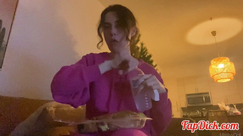 MissIvyDoll - Mommy Eats Dinner [UltraHD 4K 3840P]  