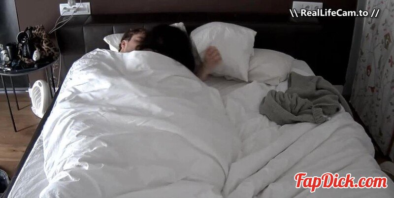 Reallifecam - Paloma And Boyfriend Have Kissing And Undercover Sex 21.08.2025 [SD 620P]  