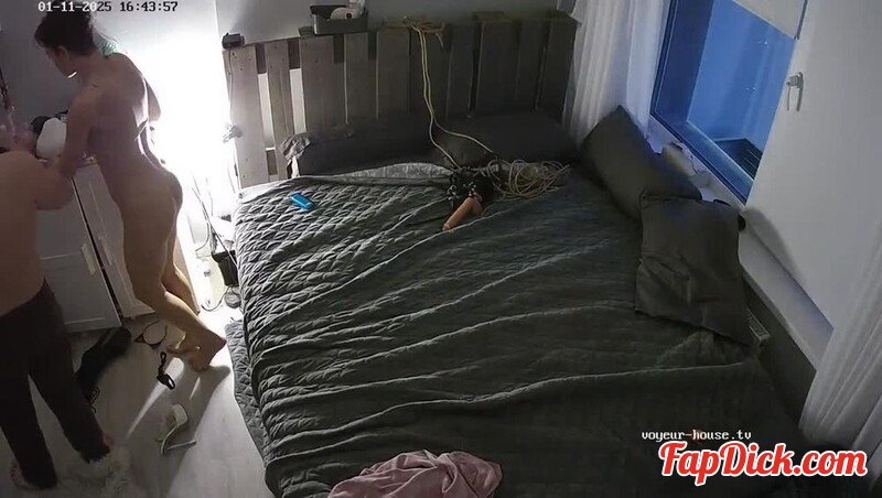 Voyeur-Houser - Sylva Threesome With Guests 21.08.2025 [HD 720P]  