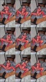 Scarlettravenxo - Wife cums hard on sex machine [FullHD 1080P]  