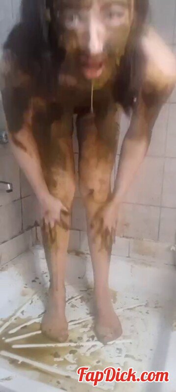 LiliXXXFetish – Hot Smearing Full in Stockings, Dirty Anal, Poo Pussy Rubbing, Enemas Squirting with Farts, Poo Blowjob, Tasting Poo Smoking [SD 324P]  