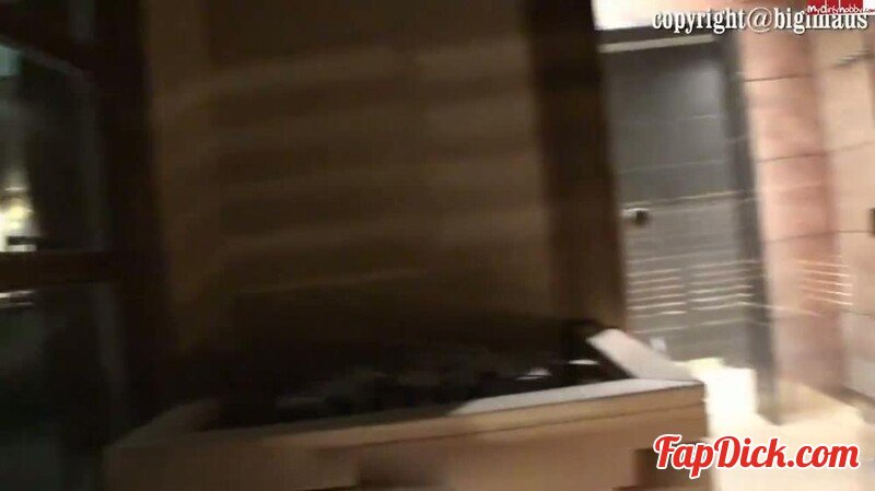 bigimaus - Blowjob in offentlicher Sauna [HD 720P]  (MyDirtyHobby)