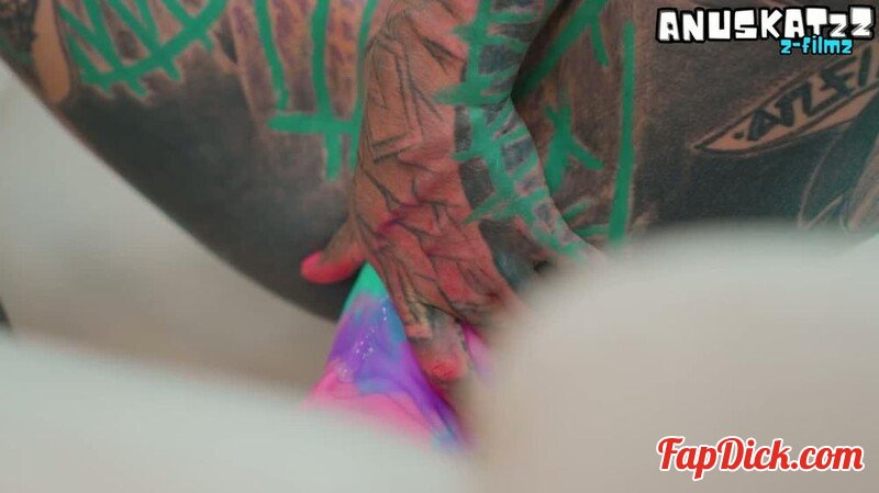 Anuskatzz - Lesbenshow mit gro?em spielzeug, extreme spielzeug masturbation [HD 720P]  (MyDirtyHobby)