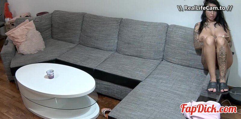 Reallifec Am - Linda And Tibor Have Fun On Sofa 27.09.2025 [SD 600P]  