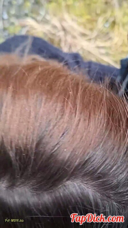 Roxxy_undHerrFigsy - Geiler Spaziergang mit Blowjob und abgesahnt [FullHD 1080P]  (MyDirtyHobby)