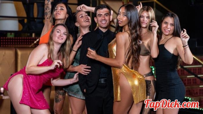 Lia Lin - Bouncing and Banging [FullHD 1080p]