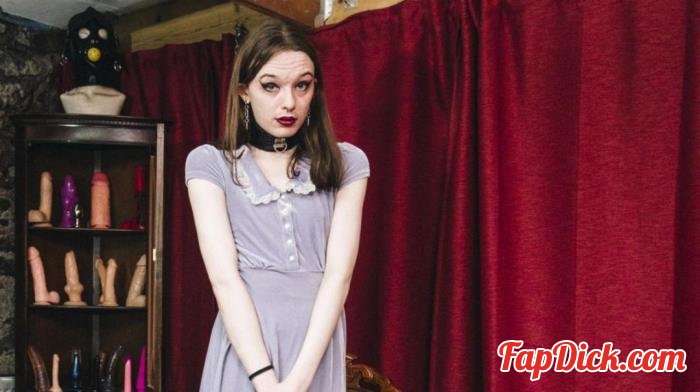 Gothic Bimbo - The Insatiable Gothic Bimbo [FullHD 1080p]