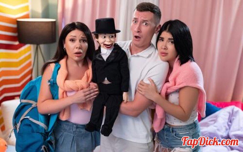 Lady Dee, Lola Bratz - The Haunted Dirty Dummy Halloween [FullHD 1080P]  (FakeHostel)