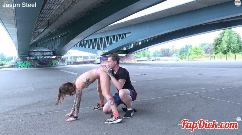 Jason_Steel - Joggerin Mari Galore wird in Berlin hart gefickt [FullHD 1080P]  (MyDirtyHobby)