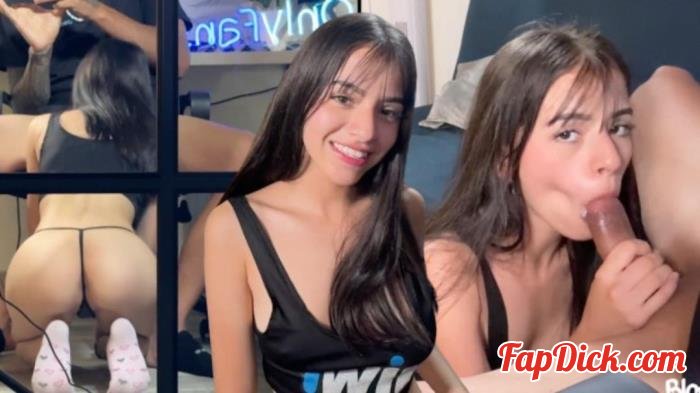 Palebabyy - Skinny 18yo was nervously sucking but ends up making a sextape - Blowjob [FullHD 1080p]