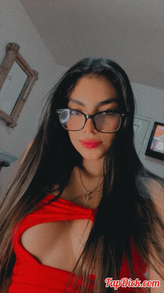 Jocelynlane - Nerdy With Glasses Gives Her First Blowjob To Promote Her Of Account - Blowjob [FullHD 1080p]