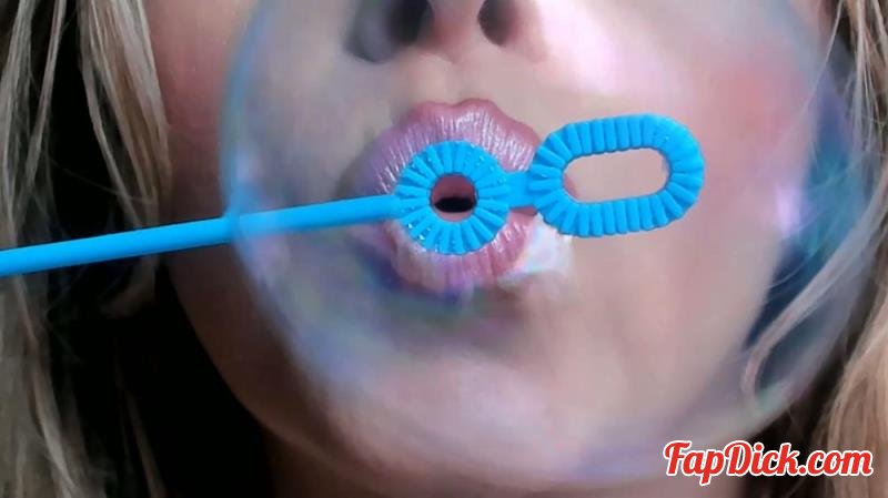 Petite Mercy - Frosty Pink Lips Blowing Bubbles [FullHD 1080P]  