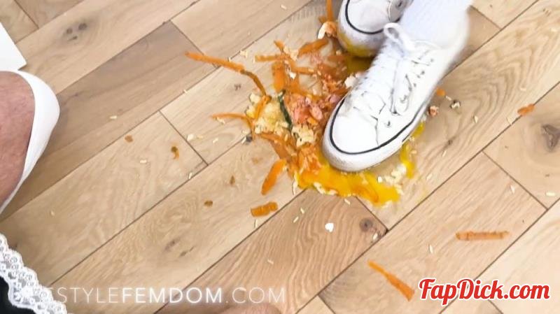 Lord Goddess Maria - Master Feeds Slave [HD 720P]  